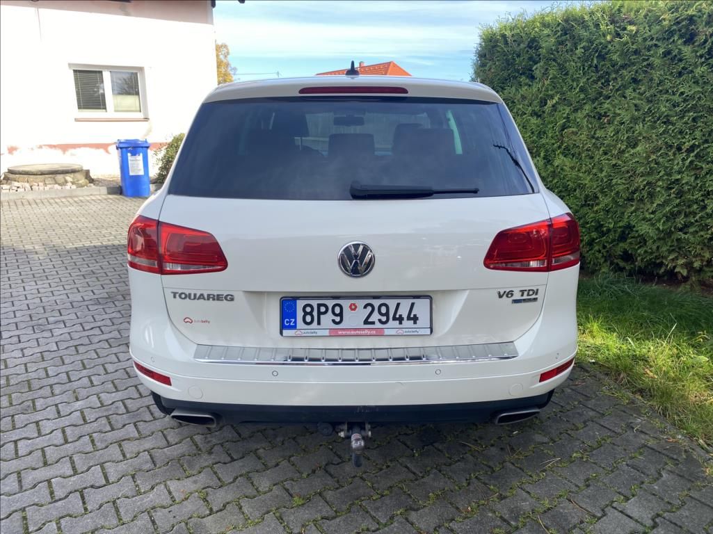 Volkswagen Touareg, 3,0 TDI V6 4motion / záruka - fotka 4