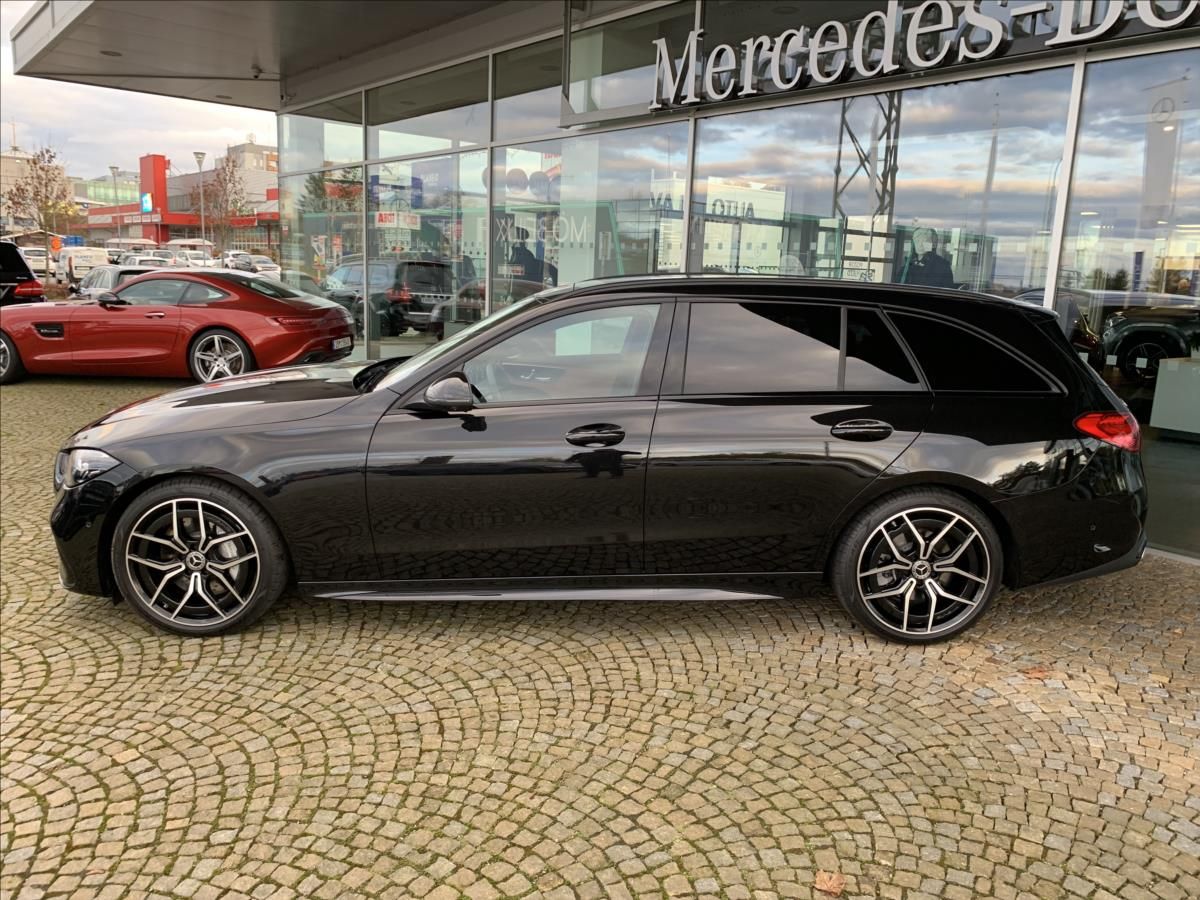 Mercedes-Benz Třídy C, C 220d AMG paket - fotka 4