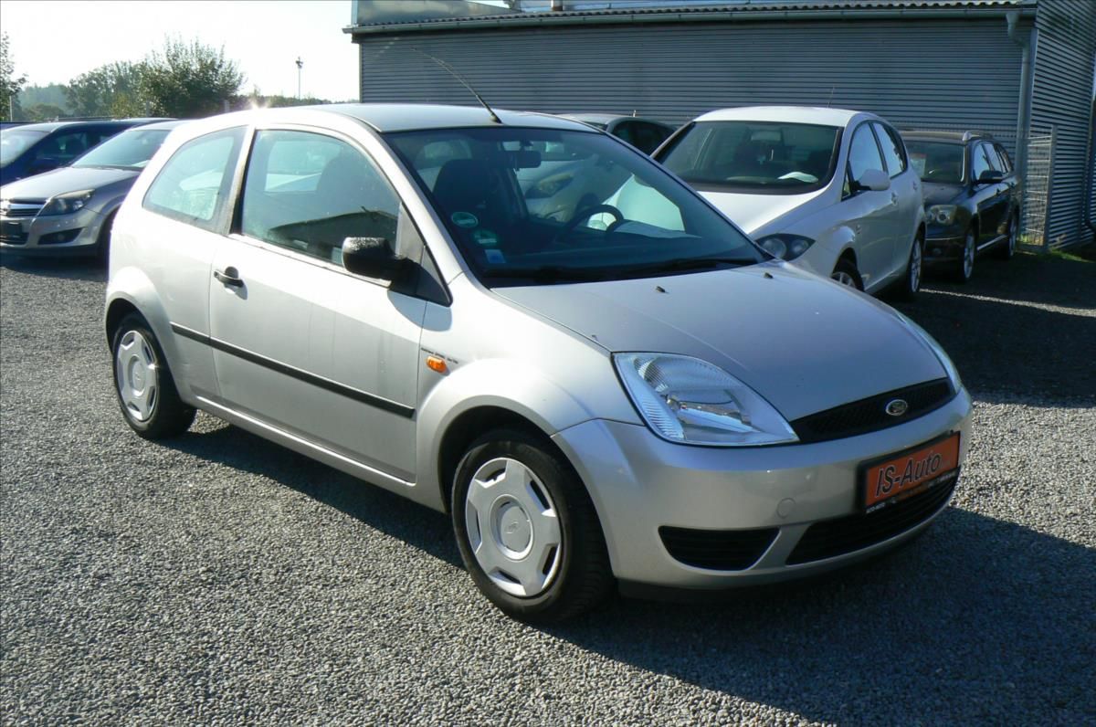 Ford Fiesta, 1,3 -3 dveř. - fotka 2