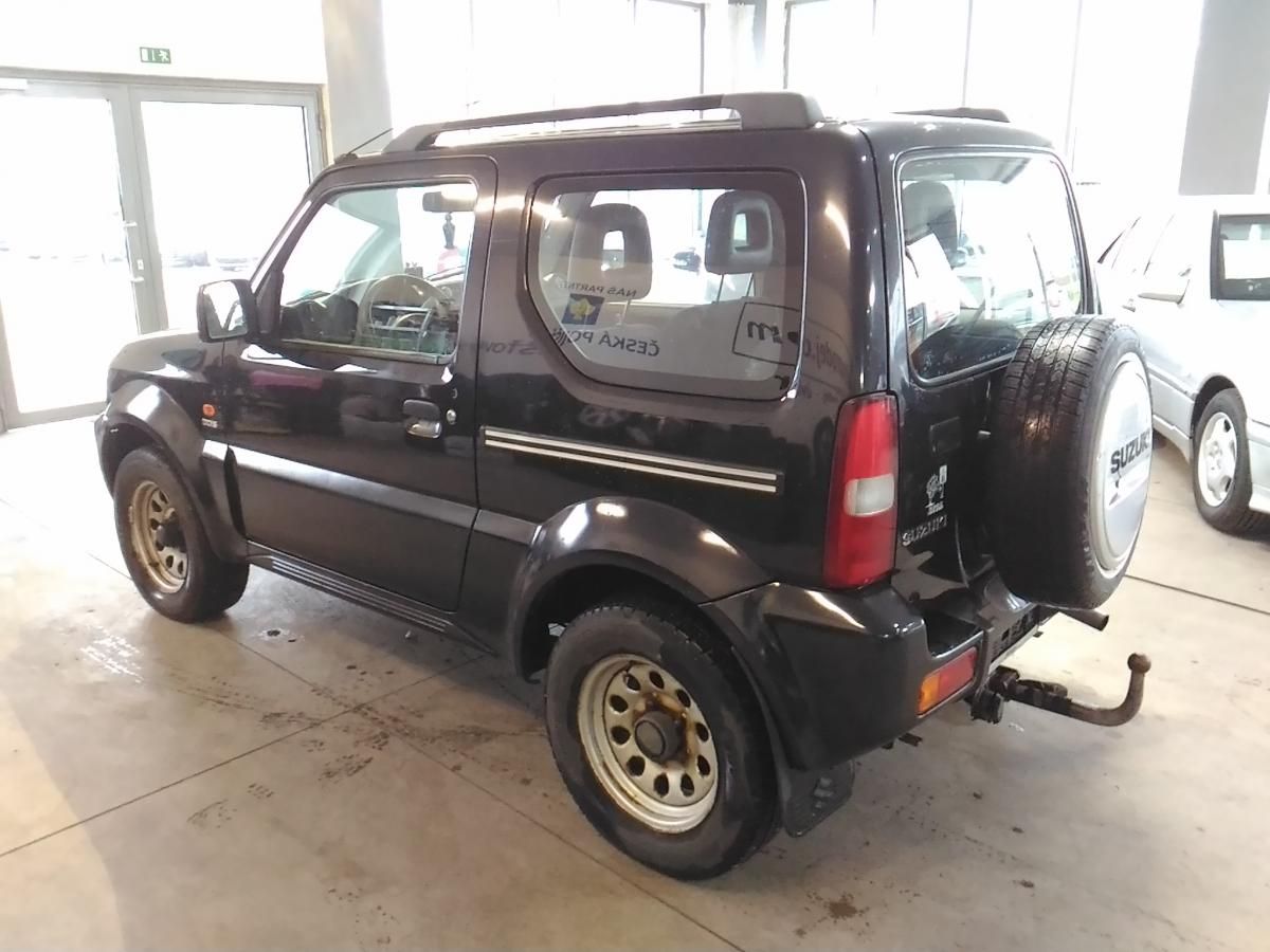 Suzuki Jimny, 1,5DDiS,4X4,TAŽNÝ - fotka 5
