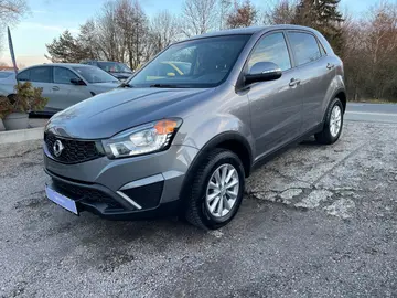 SsangYong Korando, 2.0CDi 110kw 2wd Led Manuál