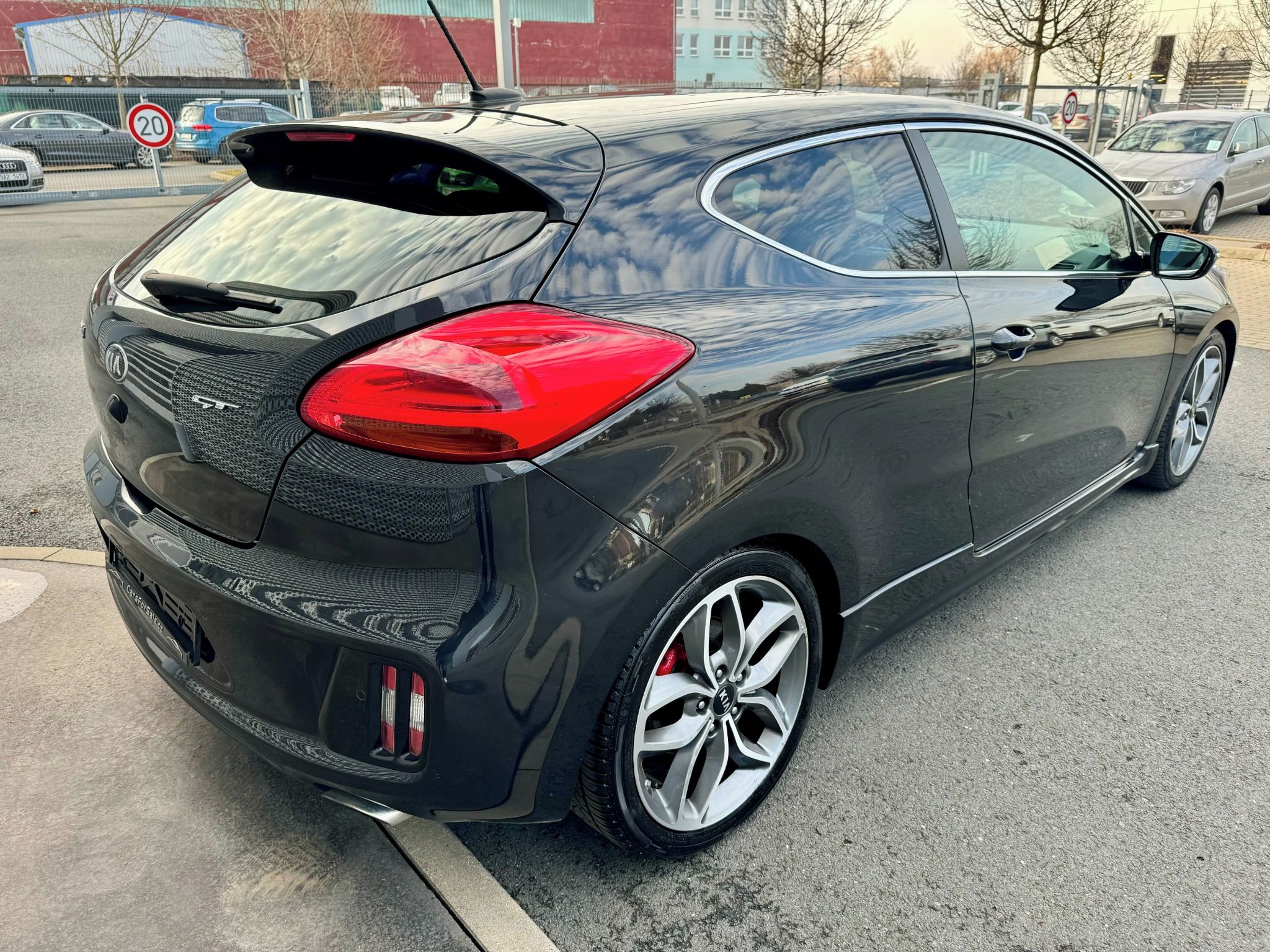 Kia Cee´d, 1.6 T-GDI 150kW GT Plus RECARO - fotka 6