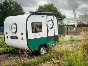 Ostatní, Pixel zeleny mini karavan