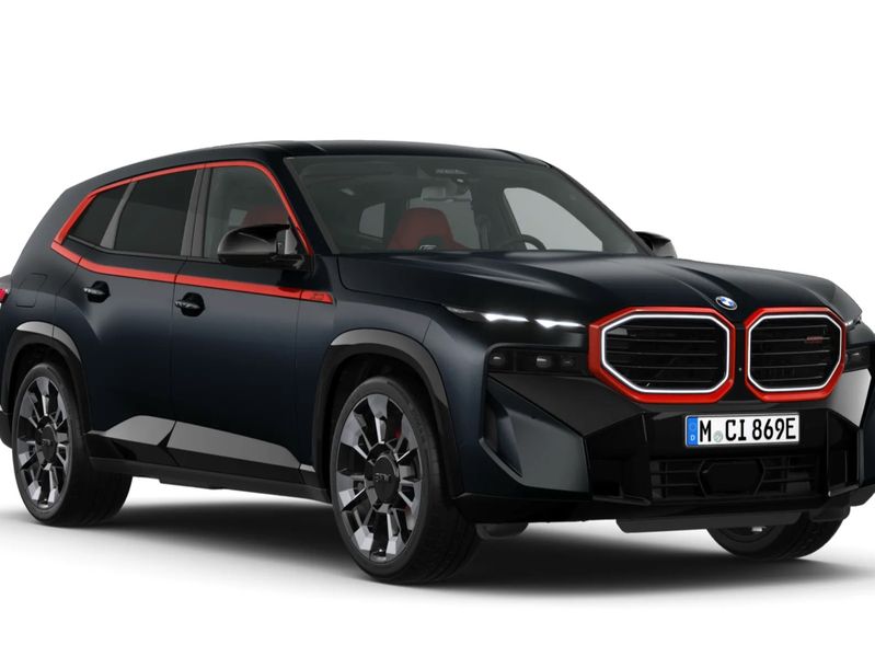 BMW XM, LABEL RED LIMITED - SKLADEM