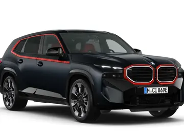 BMW XM, LABEL RED LIMITED - SKLADEM