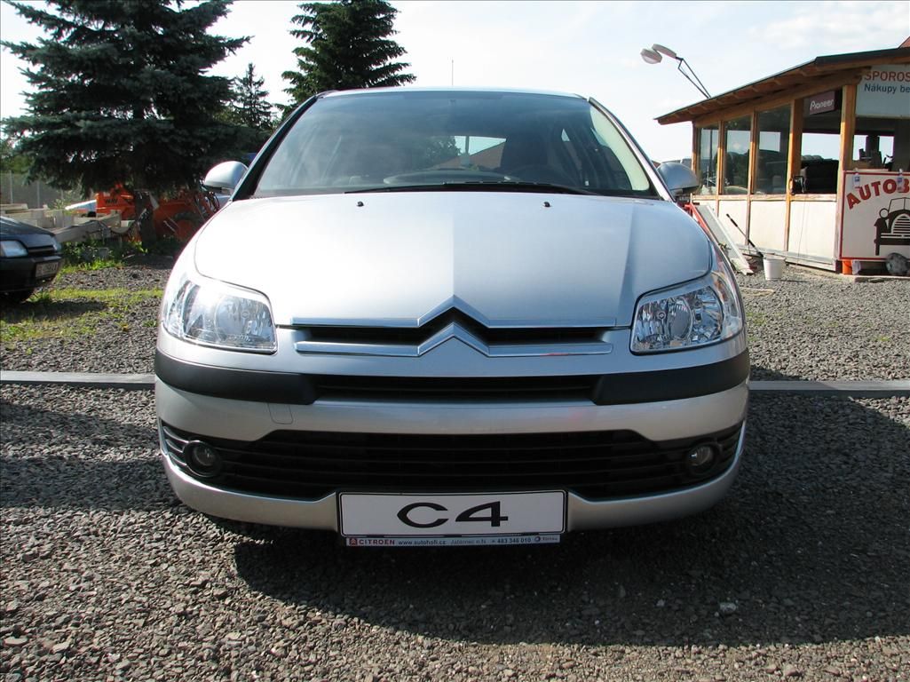 Citroën C4, 1.4 16V  Style ESP - fotka 4