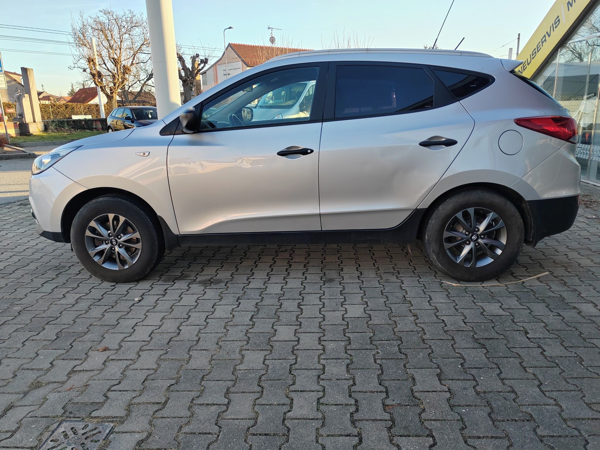 Hyundai ix35, 2.0i 122kw, 4x4, Manuál - fotka 3