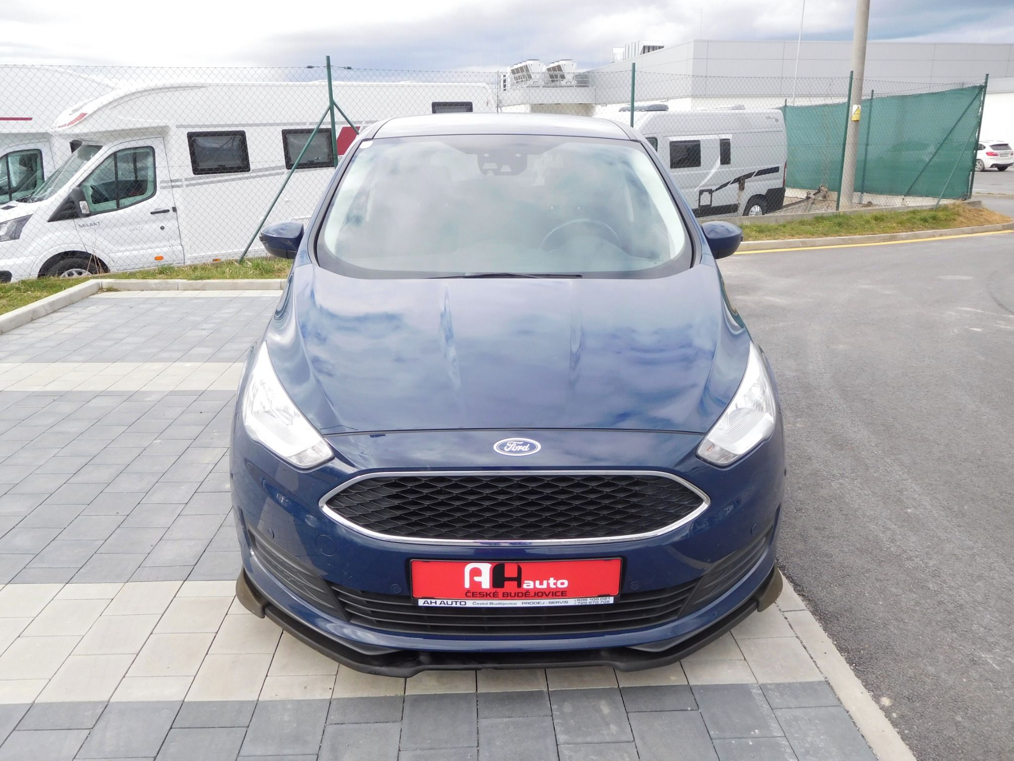 Ford C-MAX, 1,0i EB ST-LINE, 74 kW, Klima - fotka 6