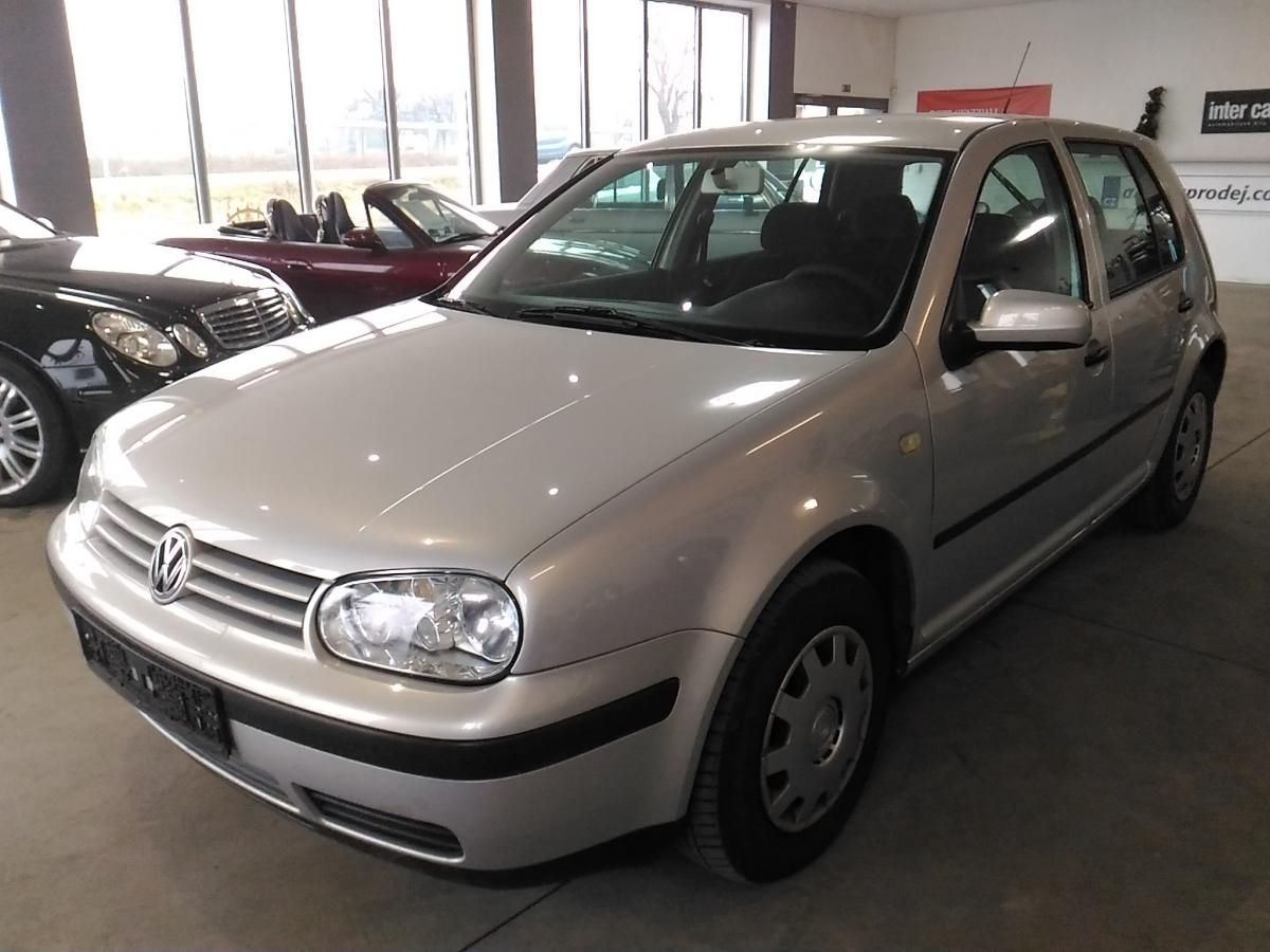 Volkswagen Golf, IV,1,4MPI,55KW,KLIMA,SER.KN - fotka 4