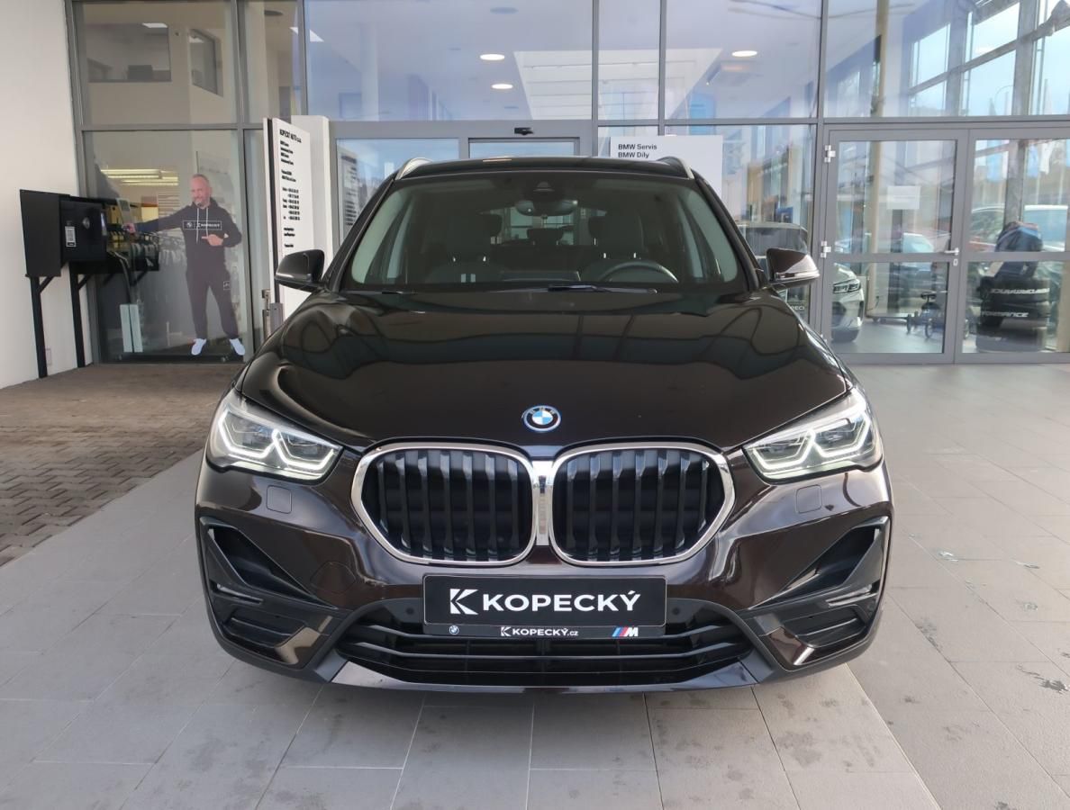 BMW X1, xDrive25e Sport Line - fotka 2