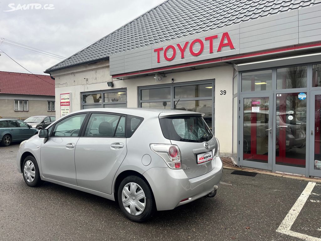 Toyota Verso, fotka 4