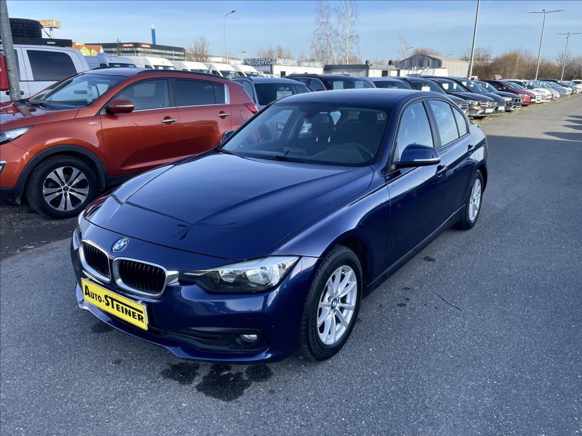 BMW Řada 3, 2,0 318d ADVANTAGE - fotka 2