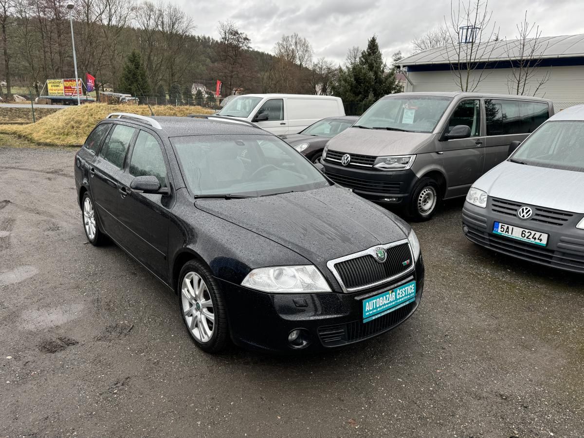 Škoda Octavia, 2.0 RS FSI TURBO - fotka 3