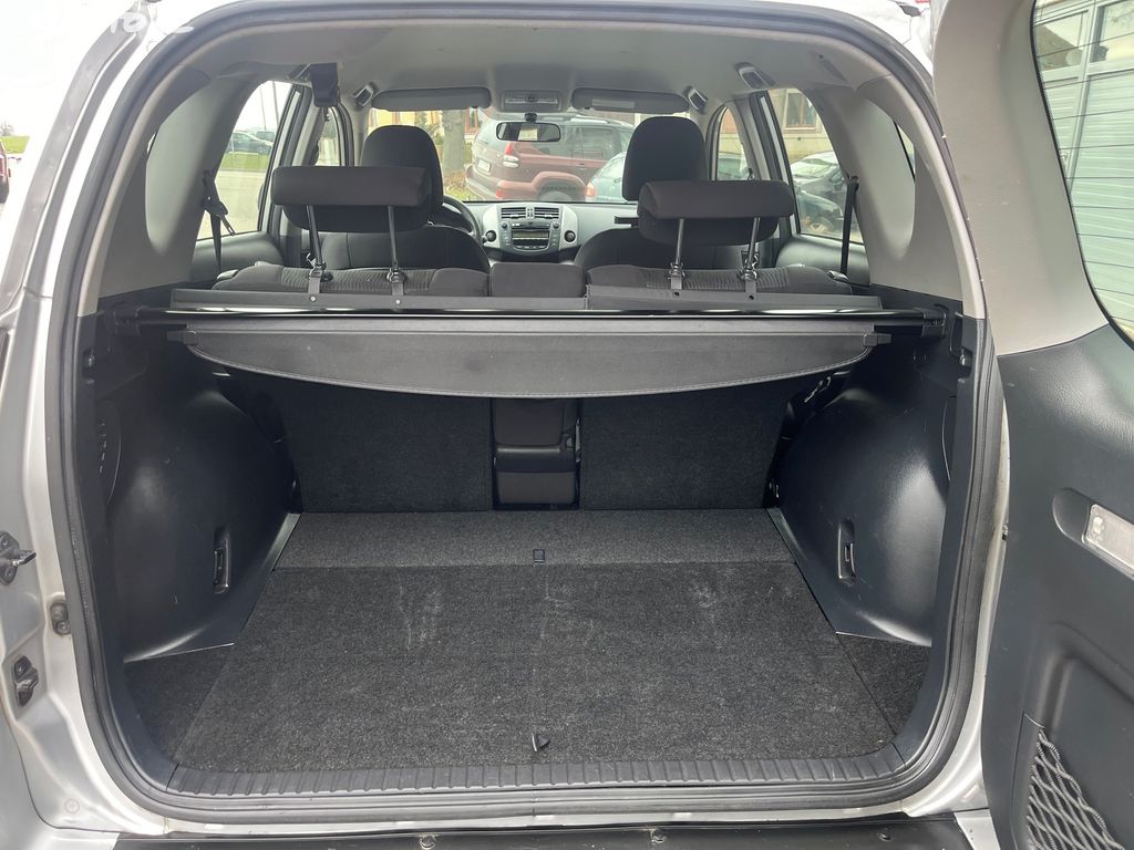 Toyota Rav4, fotka 23