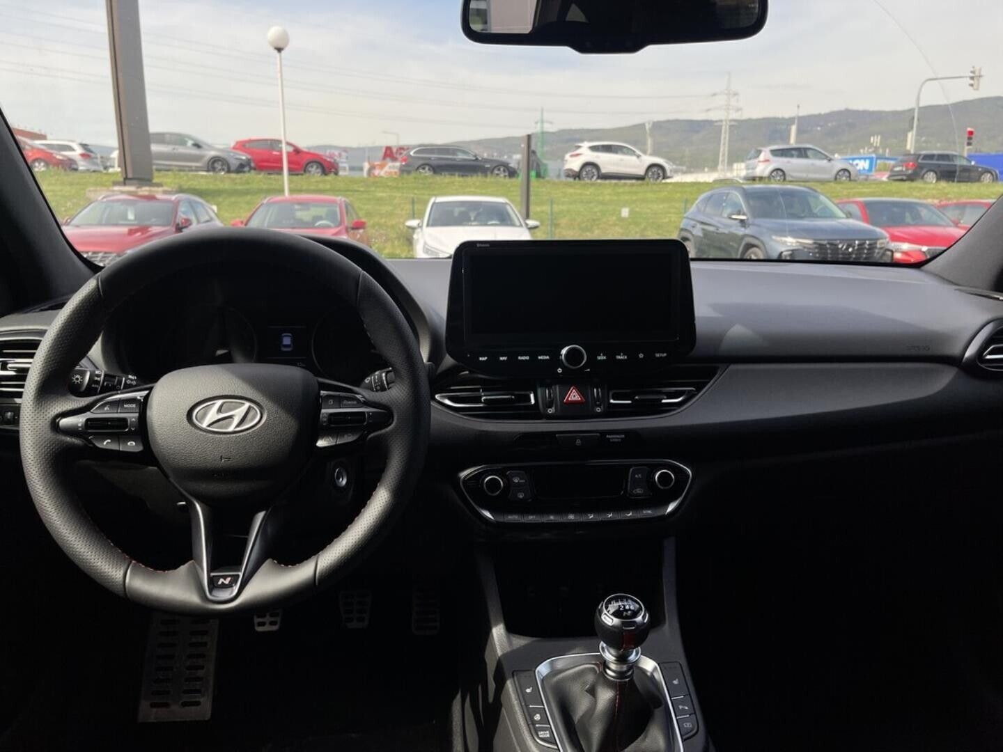 Hyundai i30, MY23 N Line 1,5 T-GDI MHEV 117 - fotka 5