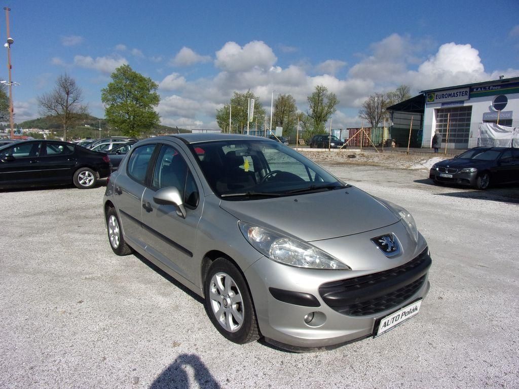 Peugeot 207, 1.4 Urban - fotka 3