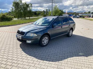 Škoda Octavia, Škoda Octavia 2 1.6 MPI