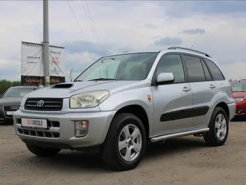 Toyota Rav4, 2,0 D-4D  VELKÝ SERVIS, 4 x 4