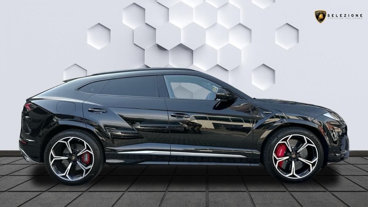 Lamborghini Urus, 4-místo / NEZ. TOPENÍ / Záruka - fotka 2