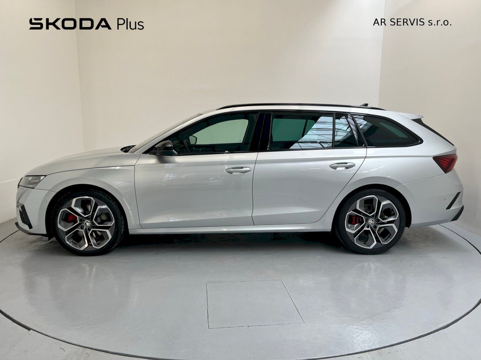 Škoda Octavia, COMBI RS, 2.0TSI/ 180kW, 7DSG - fotka 3