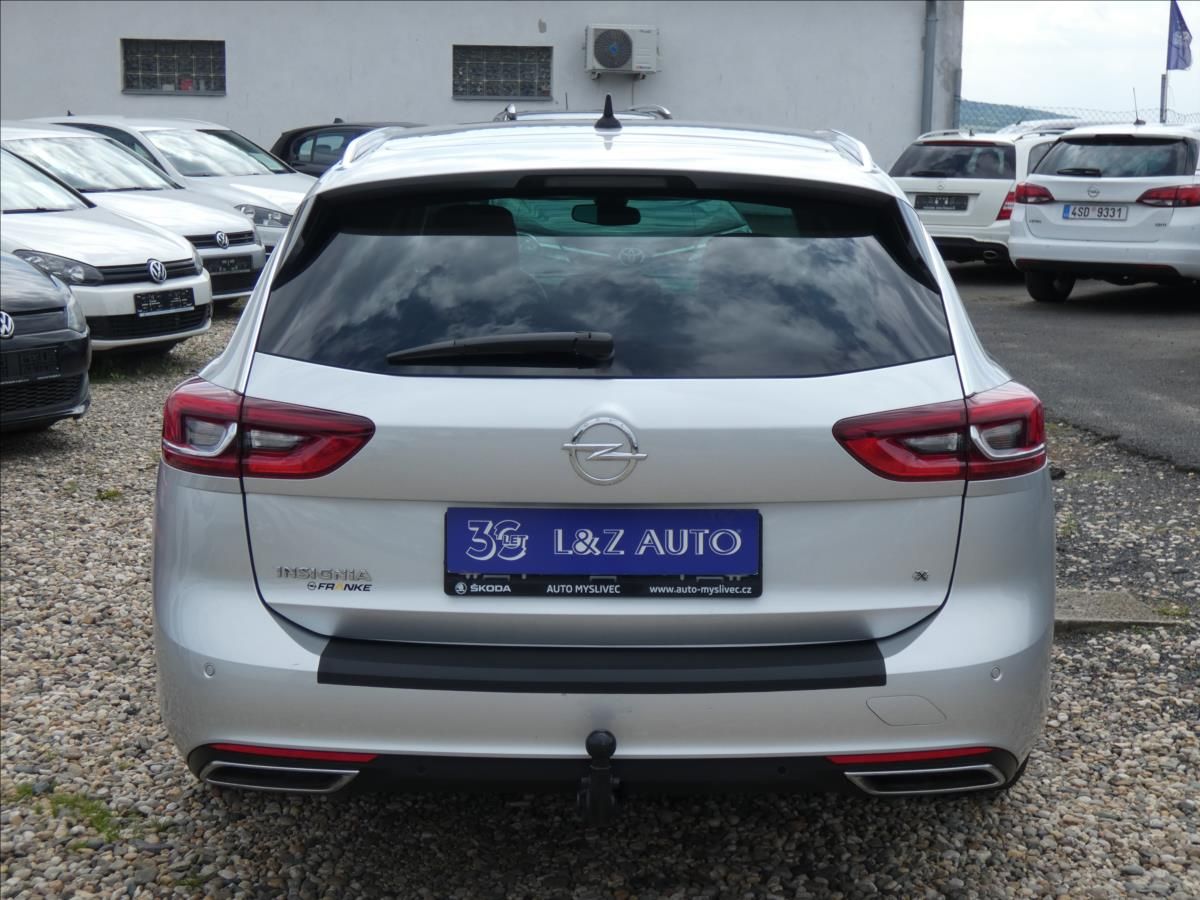 Opel Insignia, 2,0 CDTi 4X4 - fotka 5