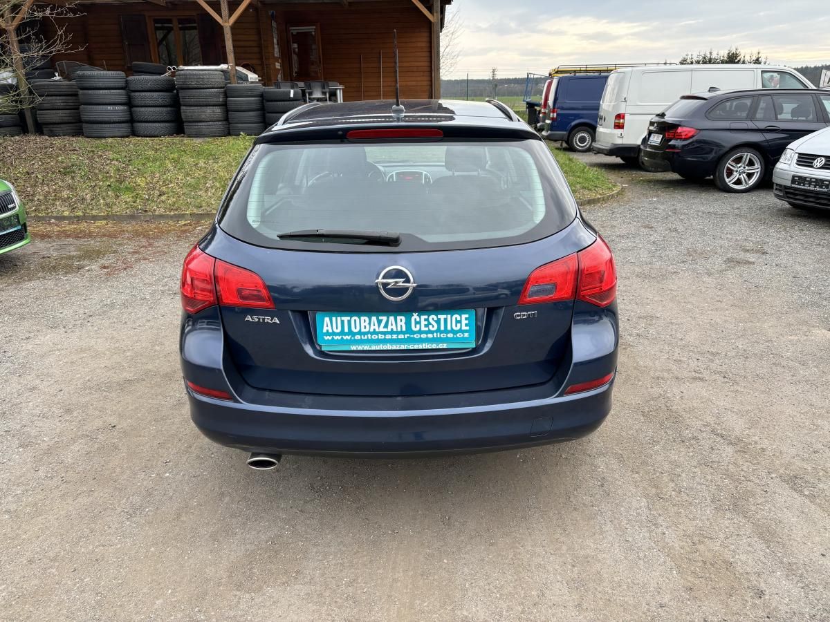 Opel Astra, 2.0 D - fotka 4