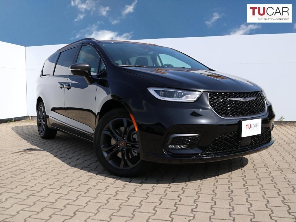 Chrysler Pacifica, Touring L AWD Road Tripper - fotka 2