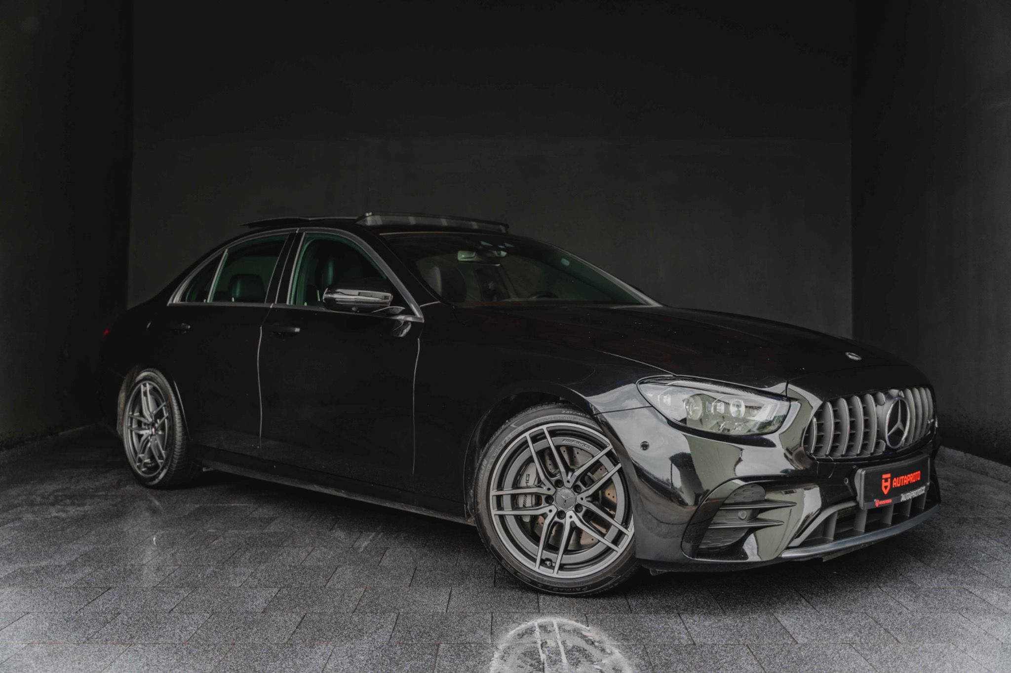 Mercedes-Benz Třídy E, E53*AMG*4M*DIS*360*R19 - fotka 3