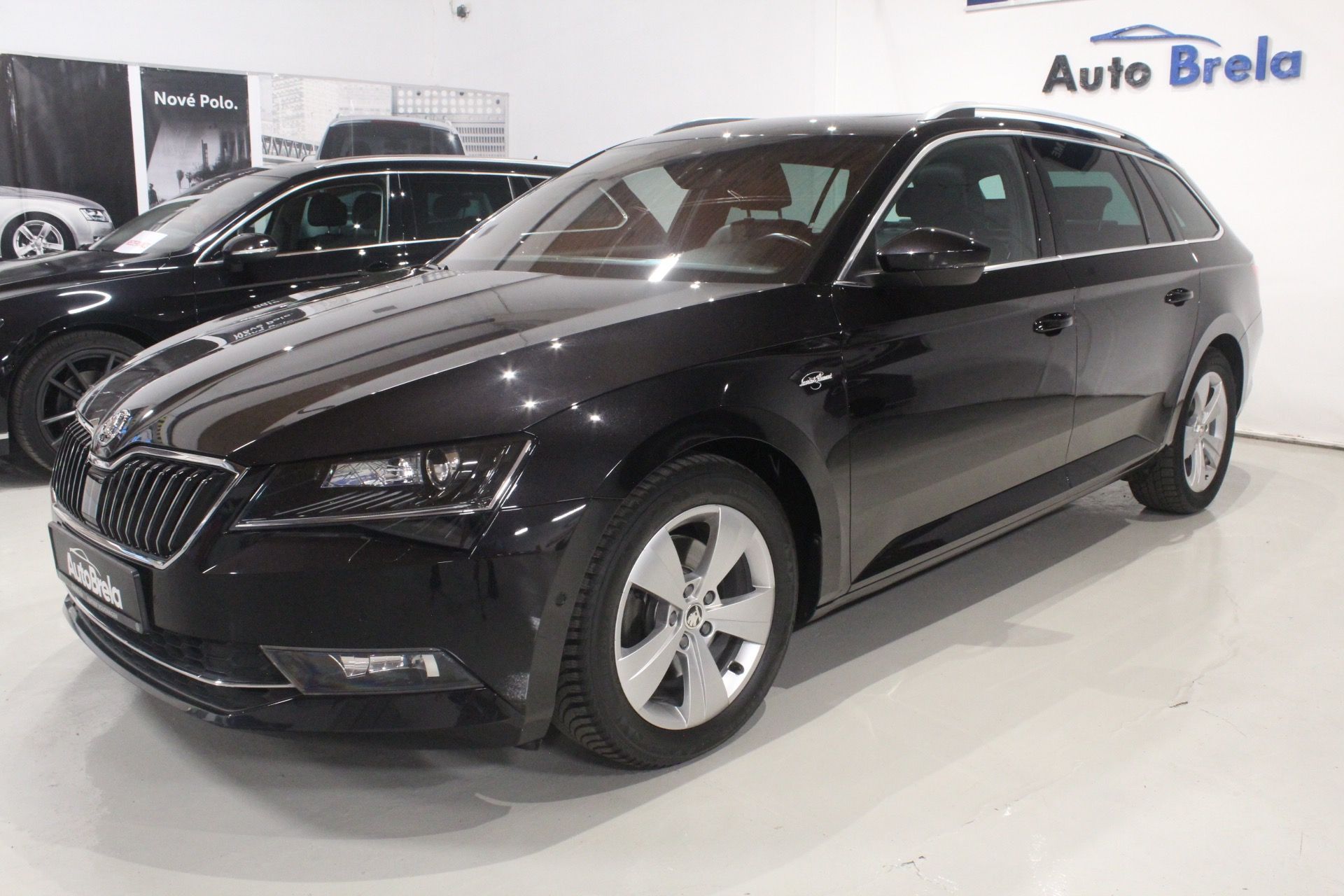 Škoda Superb, 2.0TDI DSG 4x4 L&K Display 4x4 - fotka 6