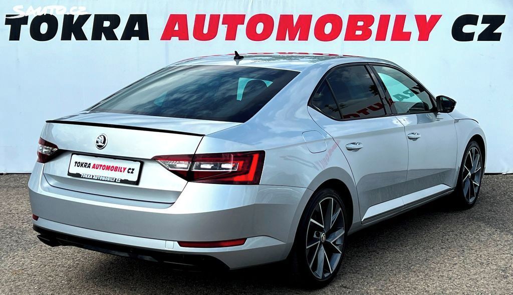 Škoda Superb, 2.0TSI 4x4 206kW Sportline ACC - fotka 4