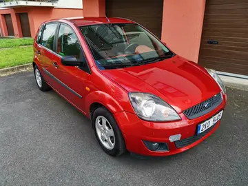 Ford Fiesta, 1.4 i KOUPENO V ČR 1 MAJ