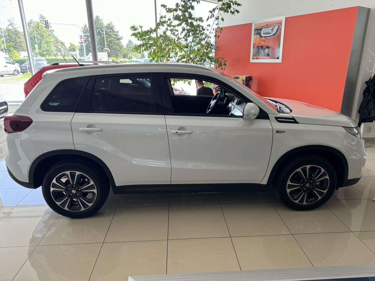 Suzuki Vitara, 1,4 Elegance Panorama Hybrid - fotka 2
