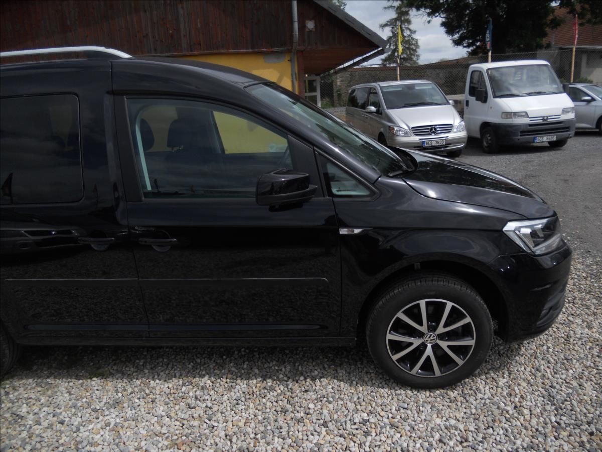 Volkswagen Caddy, 1,4 TSI 92kW Beach - fotka 4
