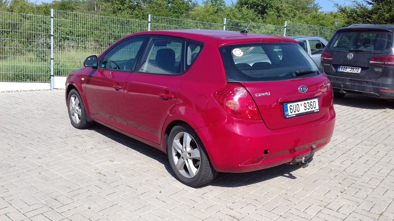 Kia Cee´d, 1,6 CRDi Původ ČR 1.majitel - fotka 3