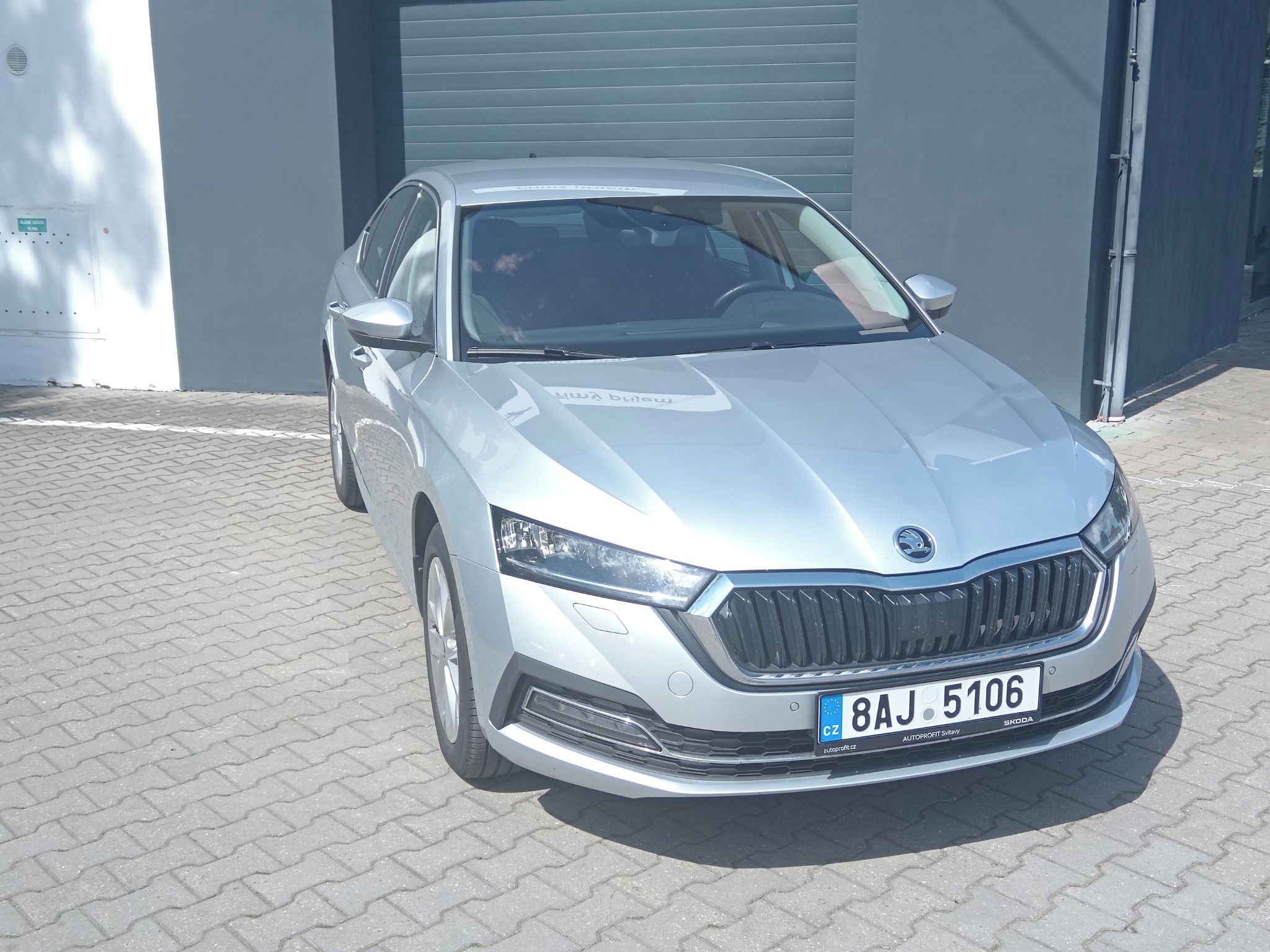Škoda Octavia, 2,0 TDi, Style DSG - fotka 2