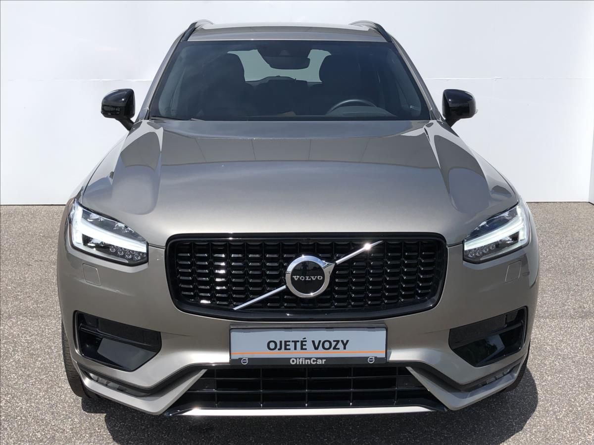Volvo XC90, 2,0 AWD R-DESING 7 míst  B5 - fotka 4