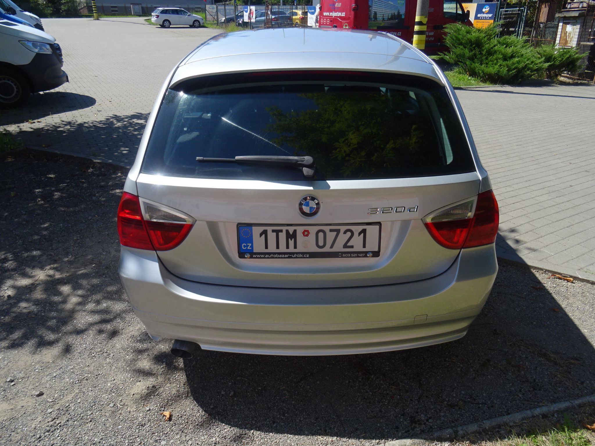 BMW Řada 3, 2.0 D - fotka 6