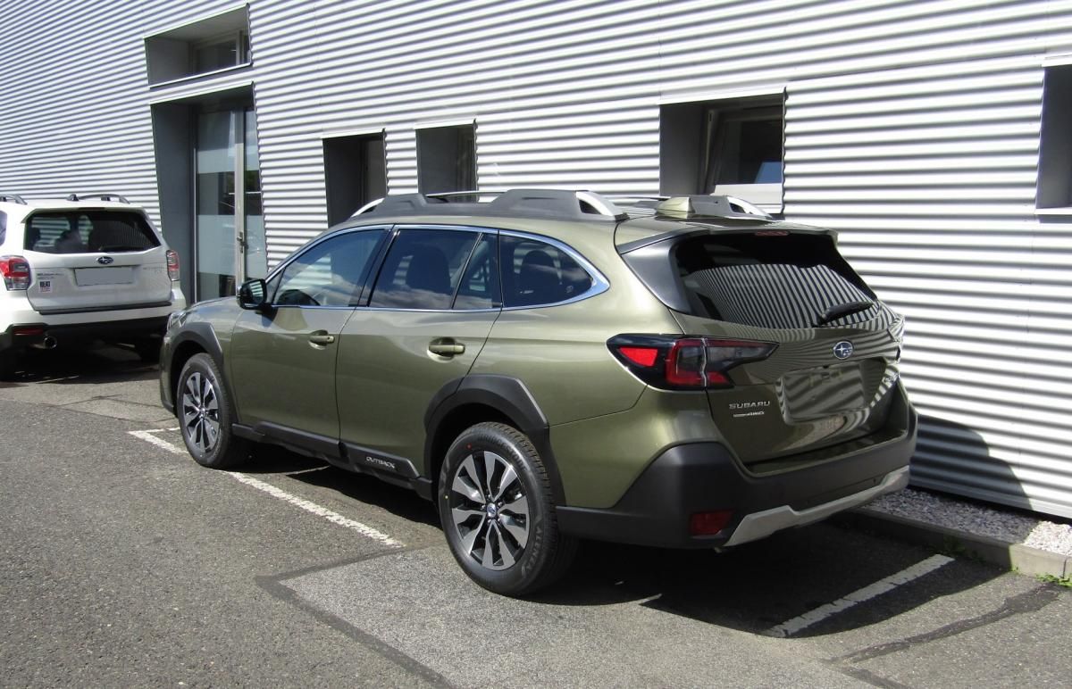 Subaru Outback, 2,5i TOURING  MY25.5 - fotka 6