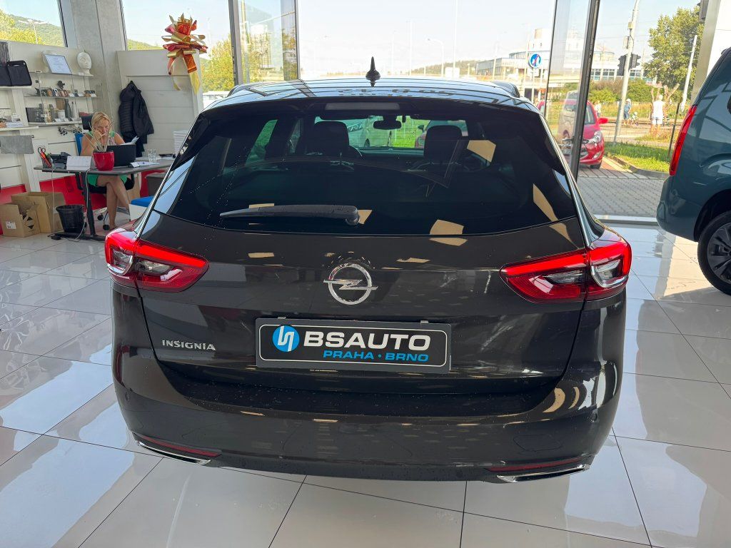 Opel Insignia, 2.0CDTi 128kW GSLine AT8 - fotka 5