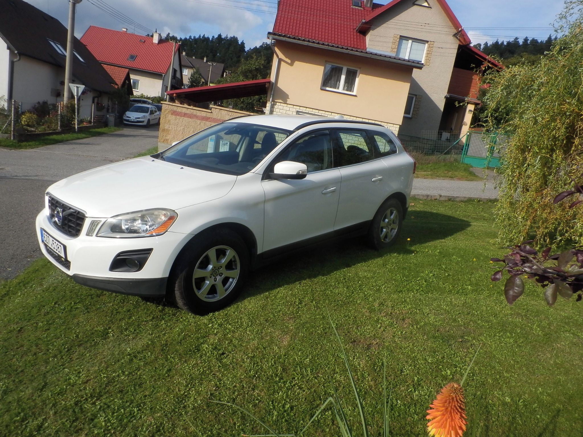 Volvo XC60, 2.4 D 136KW AWD D5 - fotka 3