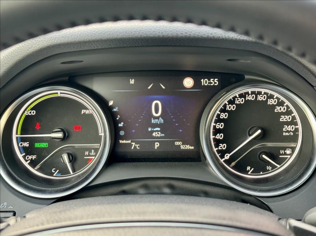 Toyota Camry, 2,5 Hybrid Executive VIP - fotka 5