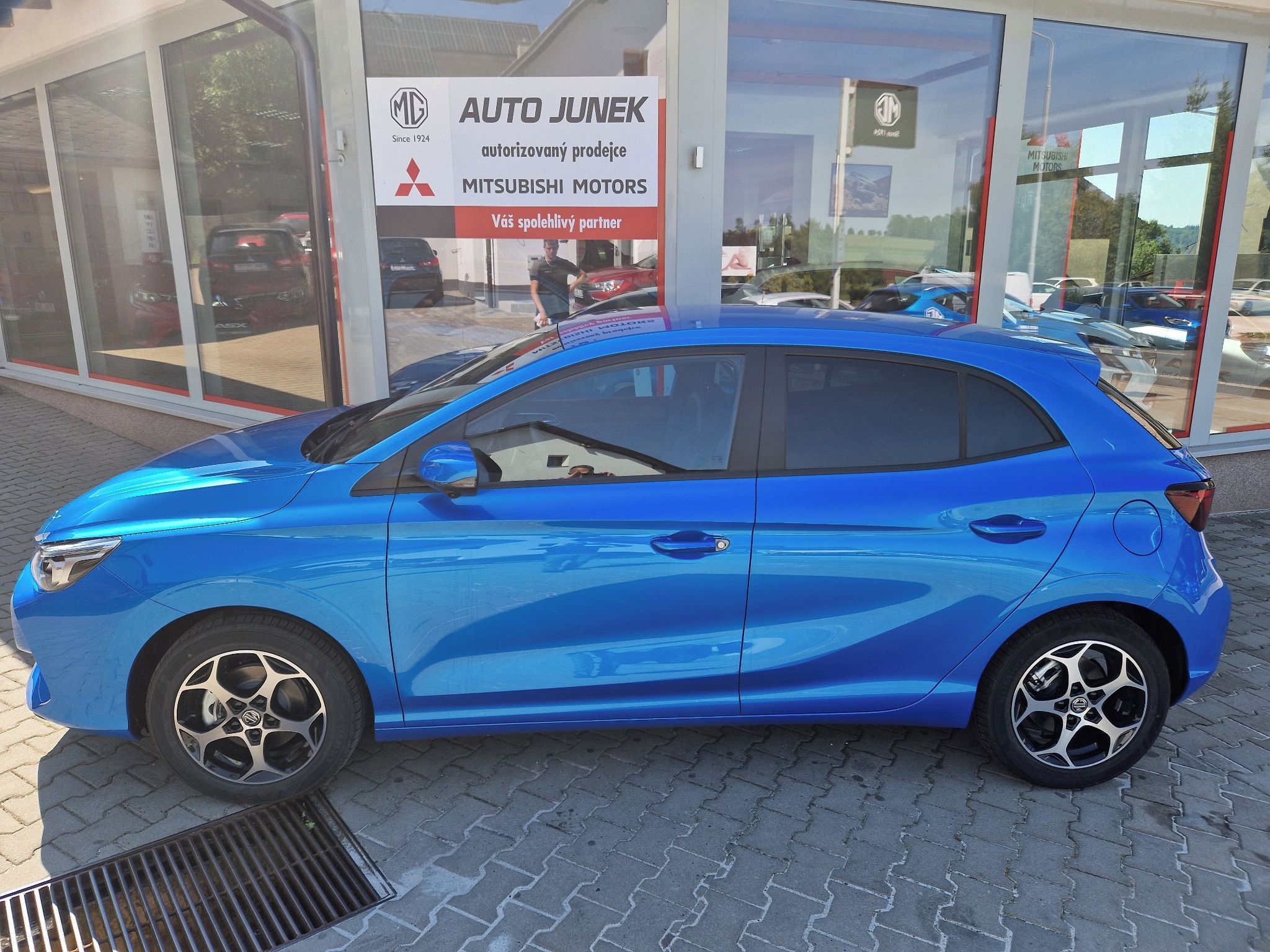 MG MG3, 1.5 HYBRID+ EXCLUSIVE - fotka 2