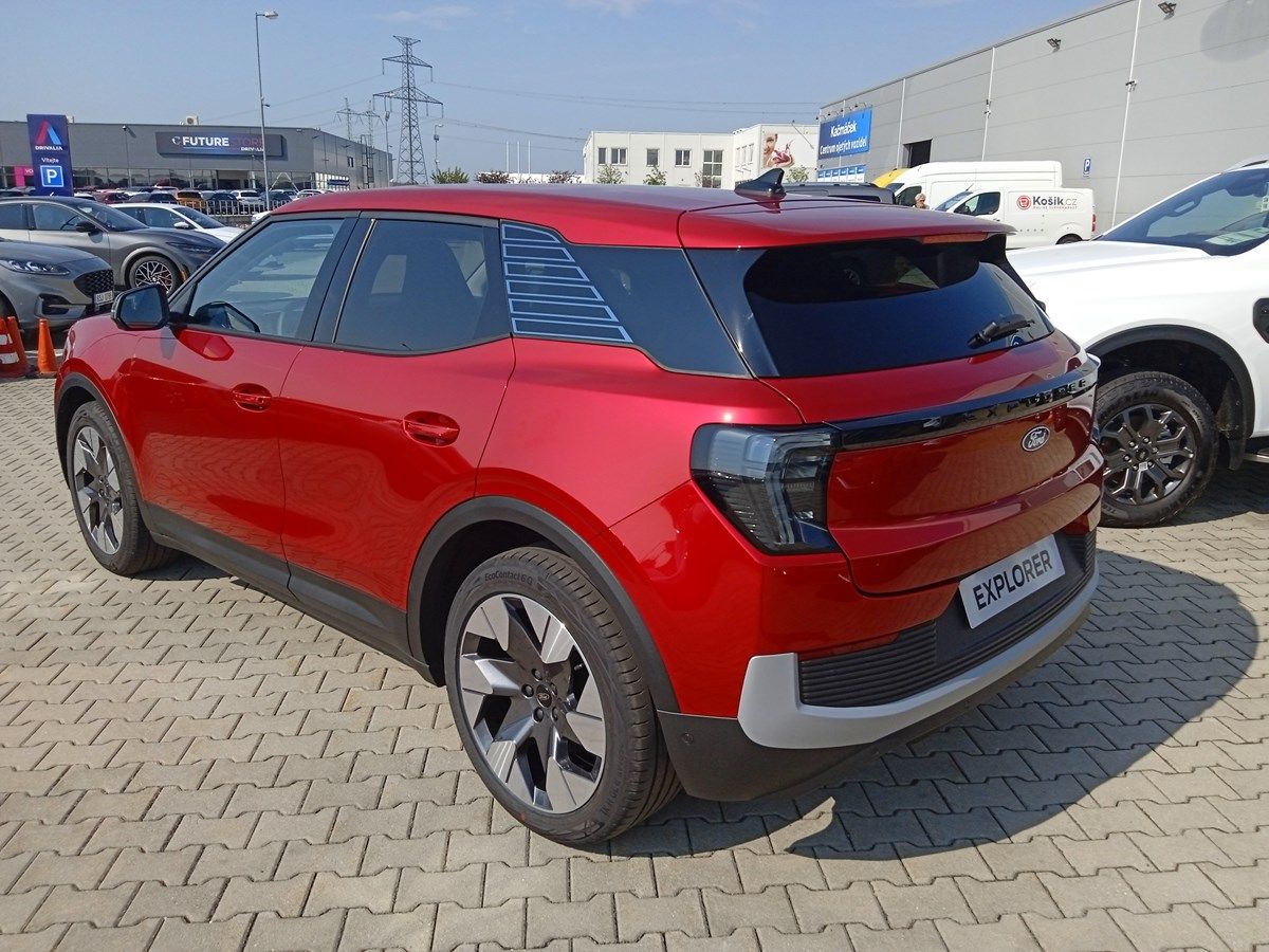 Ford Explorer, Explorer Premium, 77 kWh prodl - fotka 3