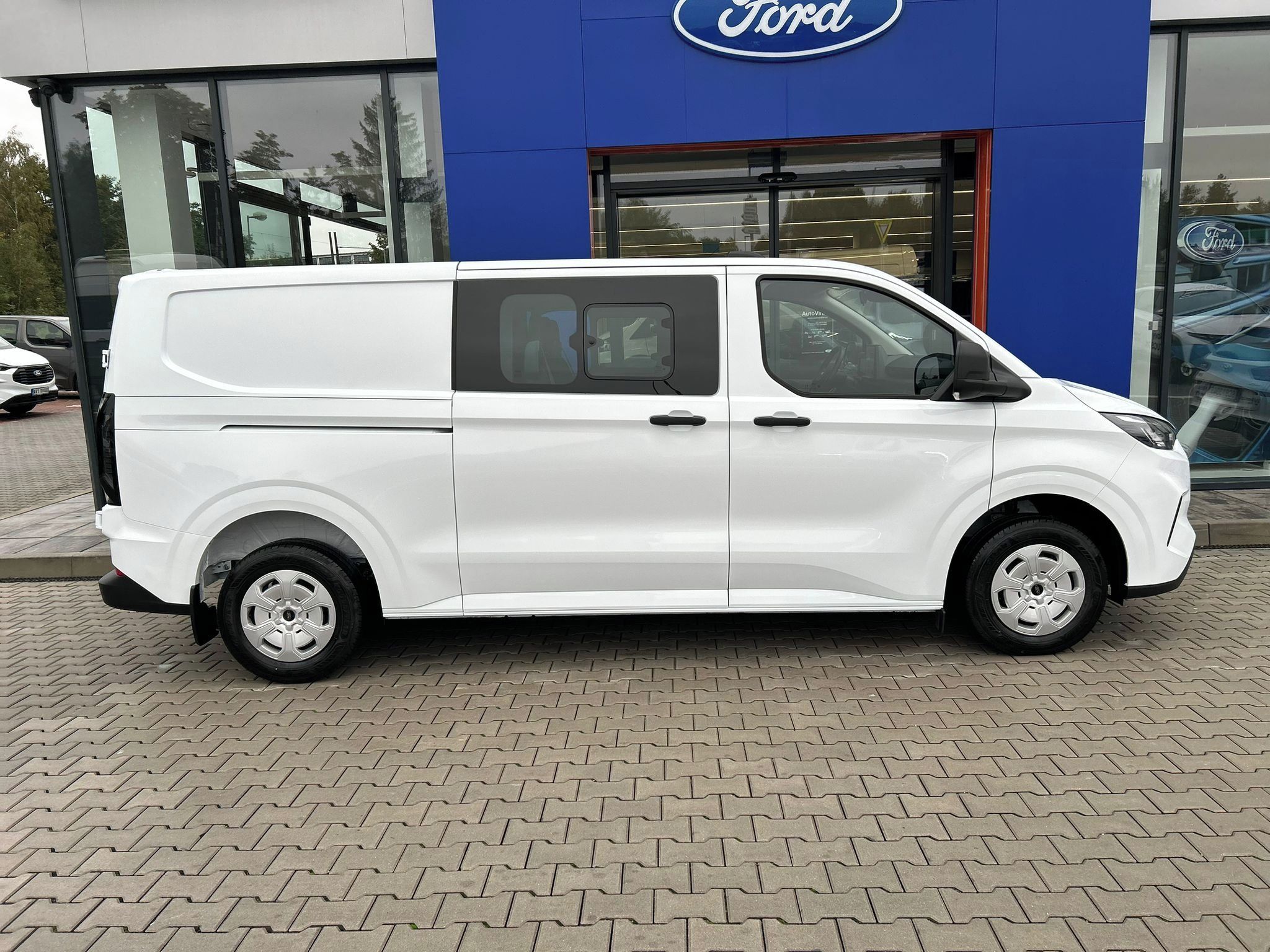 Ford Transit Custom, DCiV N1 2.0 EcoBlue 110 kW man - fotka 3
