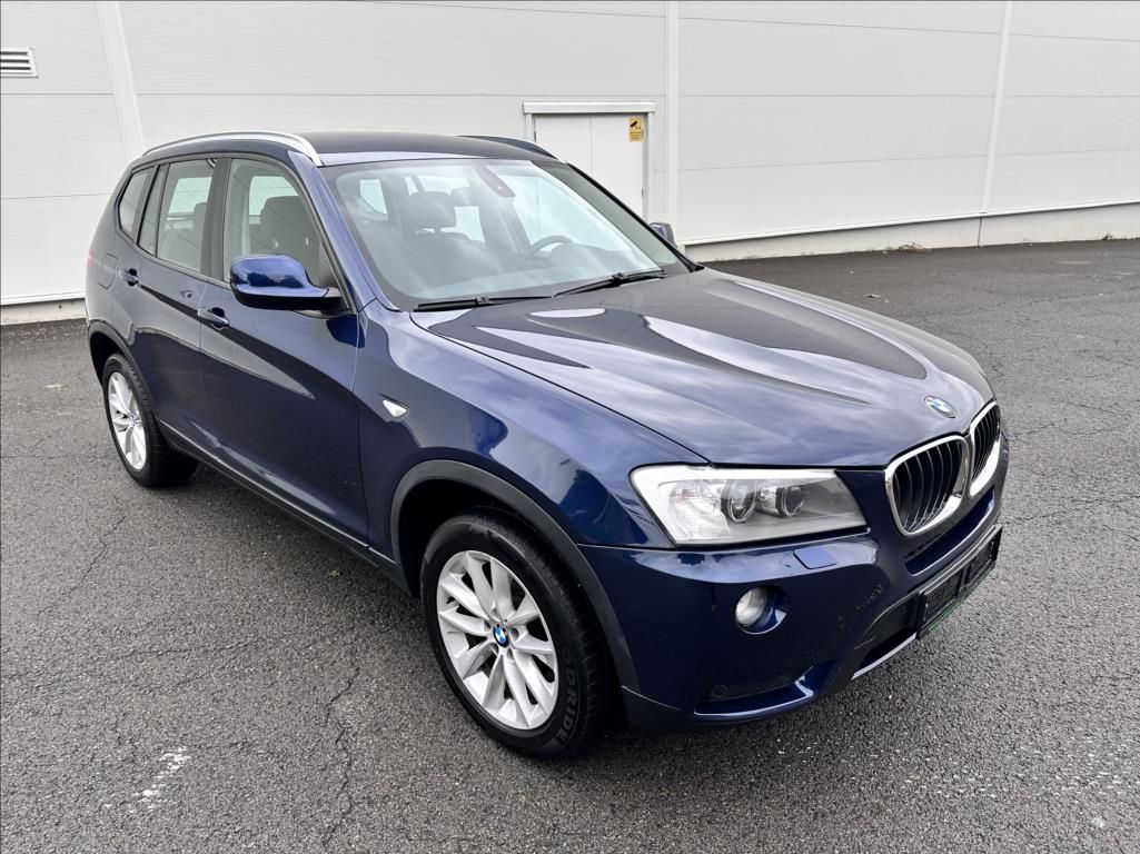 BMW X3, 2,0 4 x 4 20i NAVIGACE - fotka 2