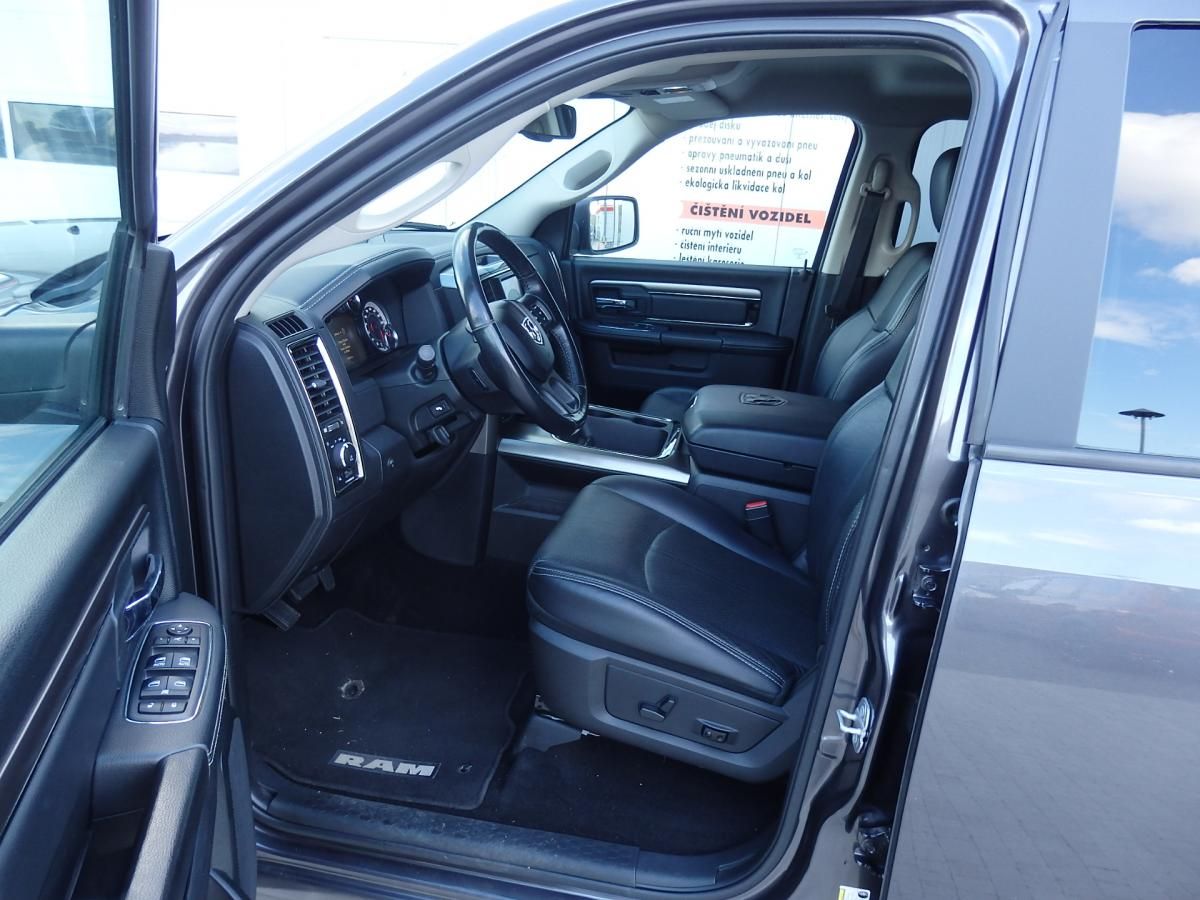 Dodge Ram 1500, 5.7 HEMI 295 kW ZÁVĚS - fotka 6