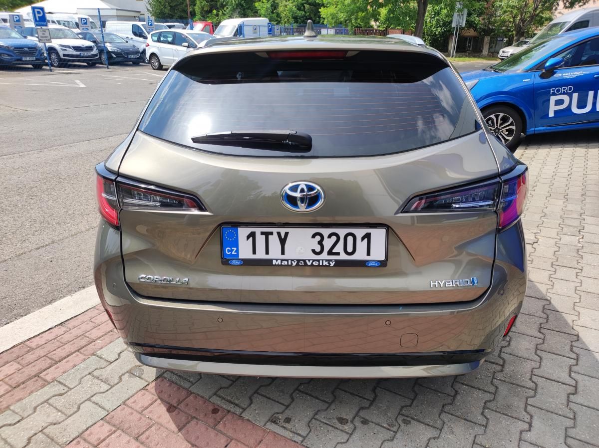 Toyota Corolla, 1.8  HYBRID 1.maj - fotka 5