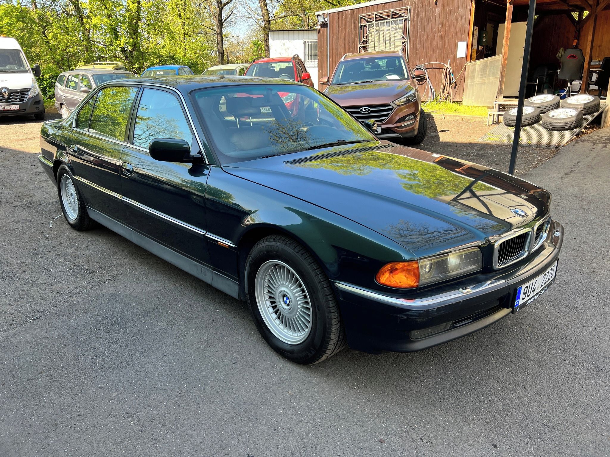 BMW Řada 7, 750 il,  V12, 240 Kw, E38 - fotka 3