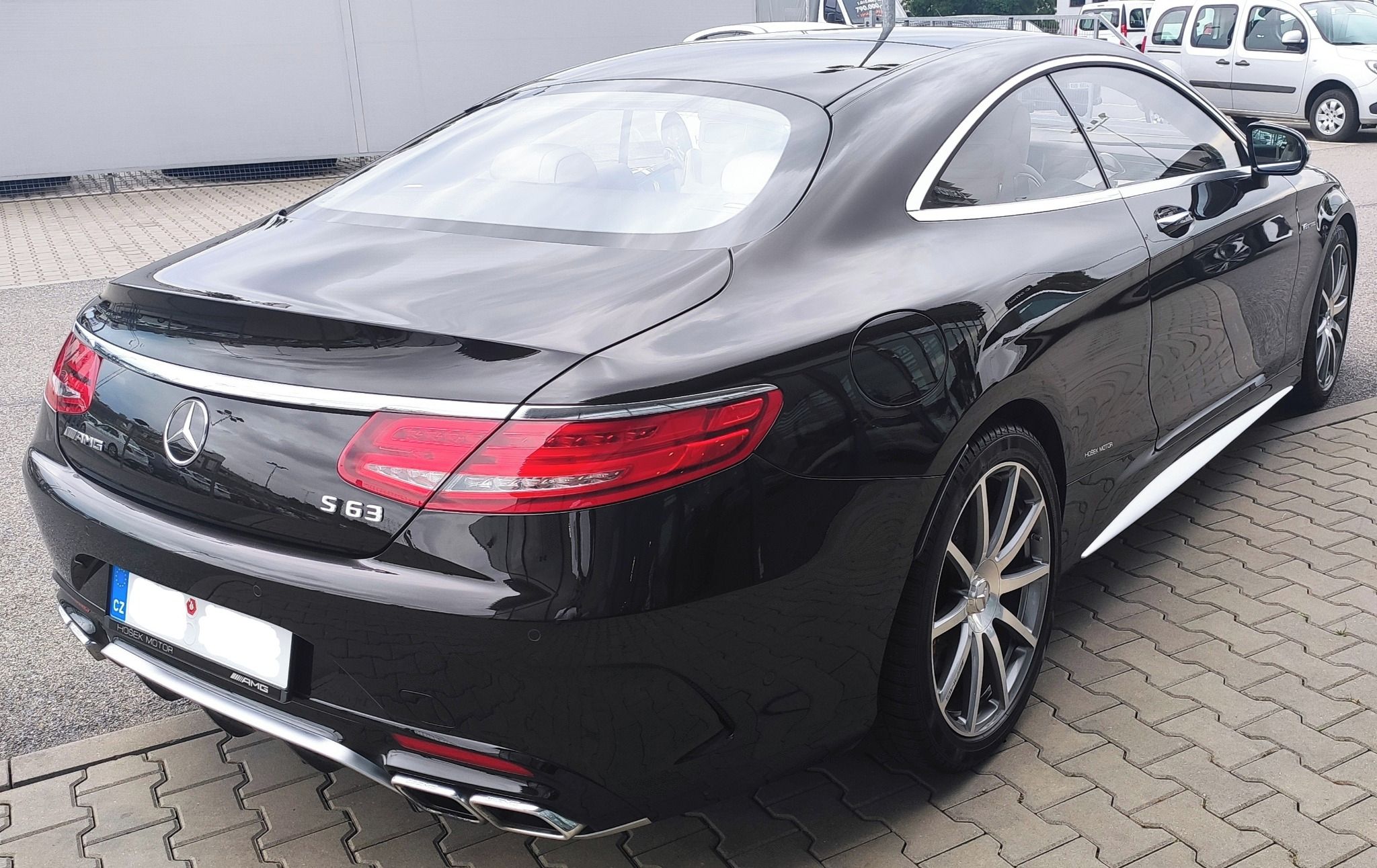 Mercedes-Benz Třídy S, S63 AMG 4M Coupé - fotka 5