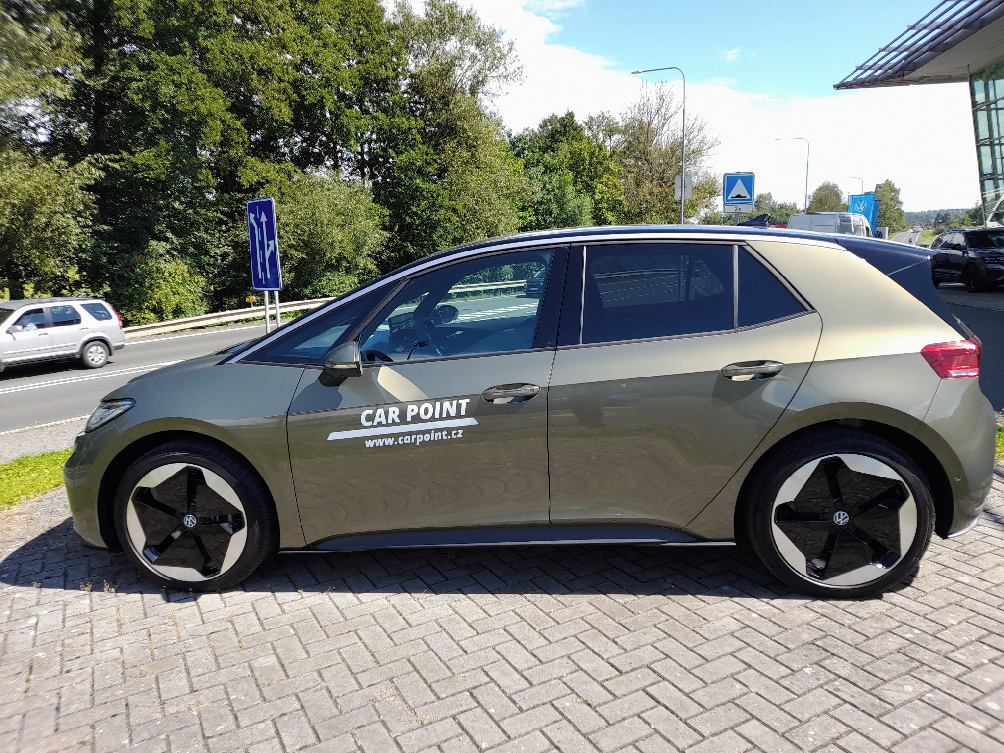 Volkswagen ID.3, Pro S (4-místné) 150 kW 77kWh - fotka 2